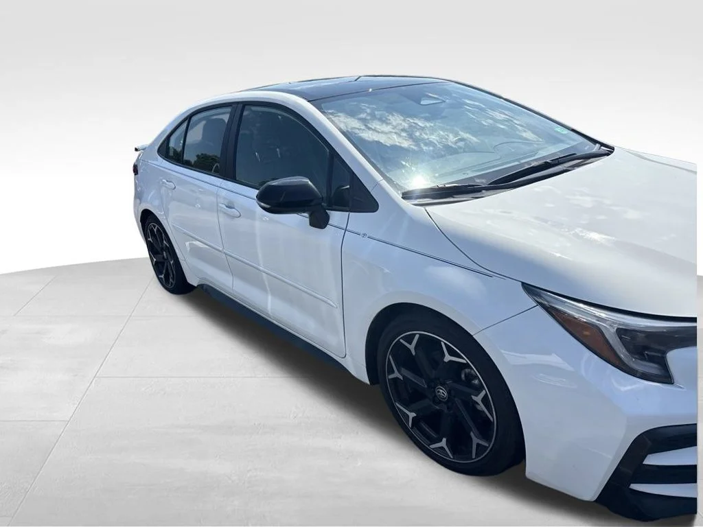 Used 2025 White Toyota FX image 4