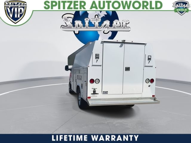New 2027 Oxford White Ford E-350 SRW image 8