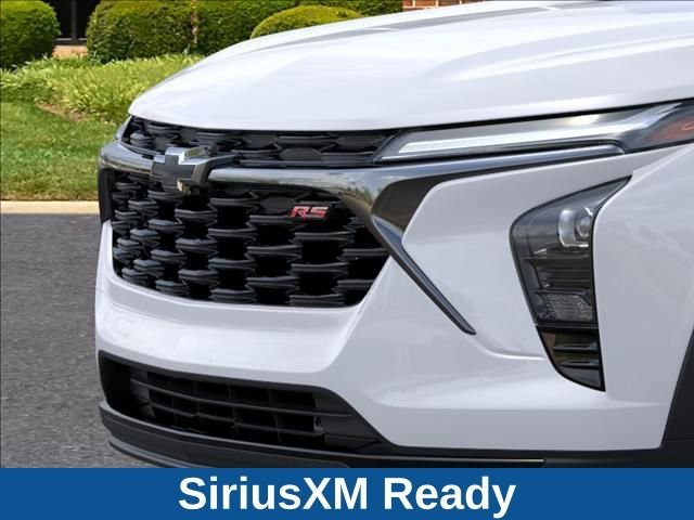 New 2026 Summit White Chevrolet 2RS image 14