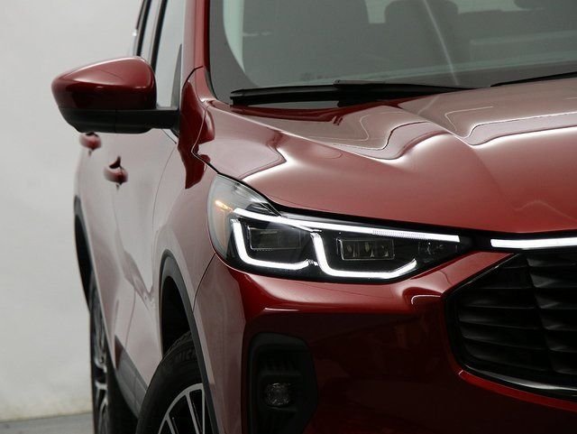 New 2025 Rapid Red Metallic Tinted Clearcoat Ford Plug-in Hybrid image 4
