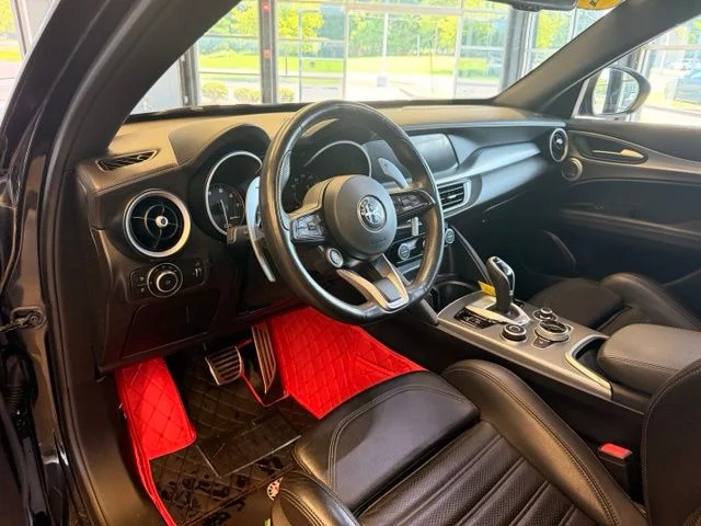 Used 2022 Black Alfa Romeo Veloce image 16