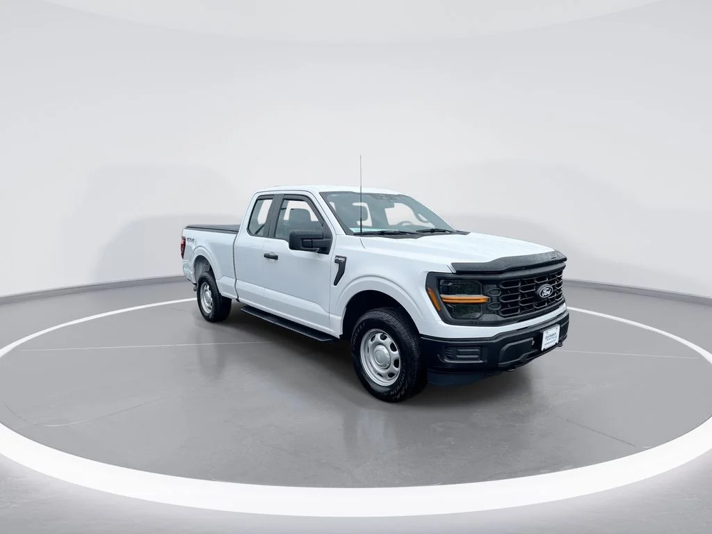 Used 2024 White Ford XL image 2
