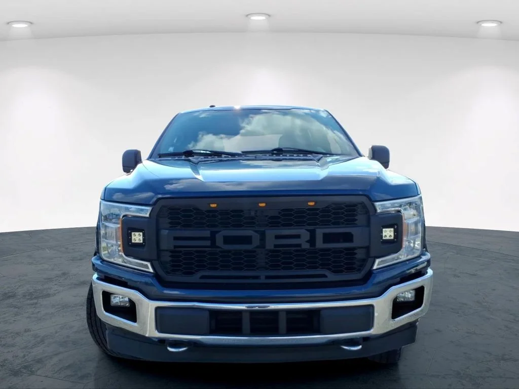 Used 2018 Blue Ford XLT image 3