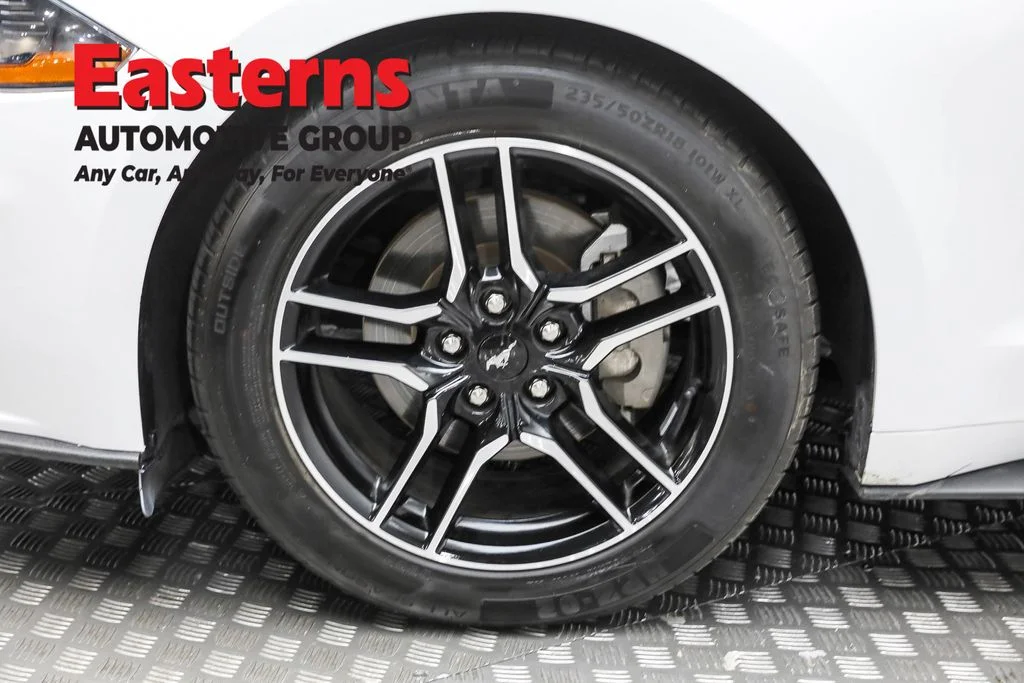 Used 2022 White Ford EcoBoost Premium image 29