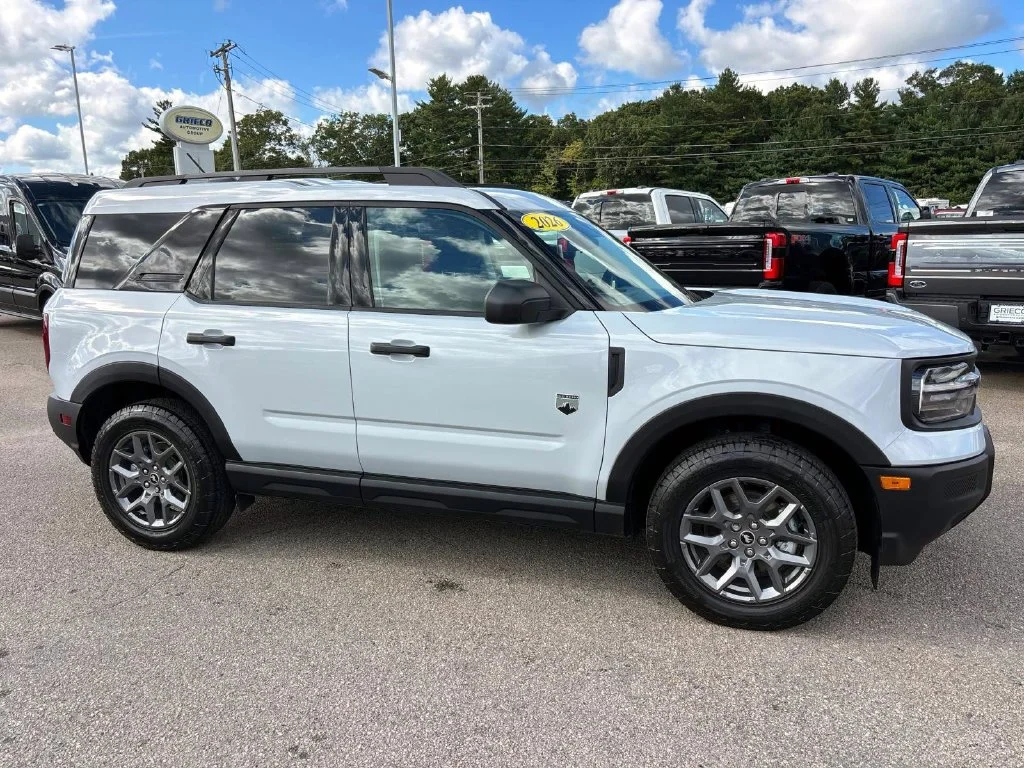 Used 2026 White Metallic Ford Big Bend image 2