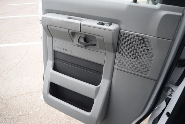 2026 Ford E-Series Cutaway Base - Photo 12