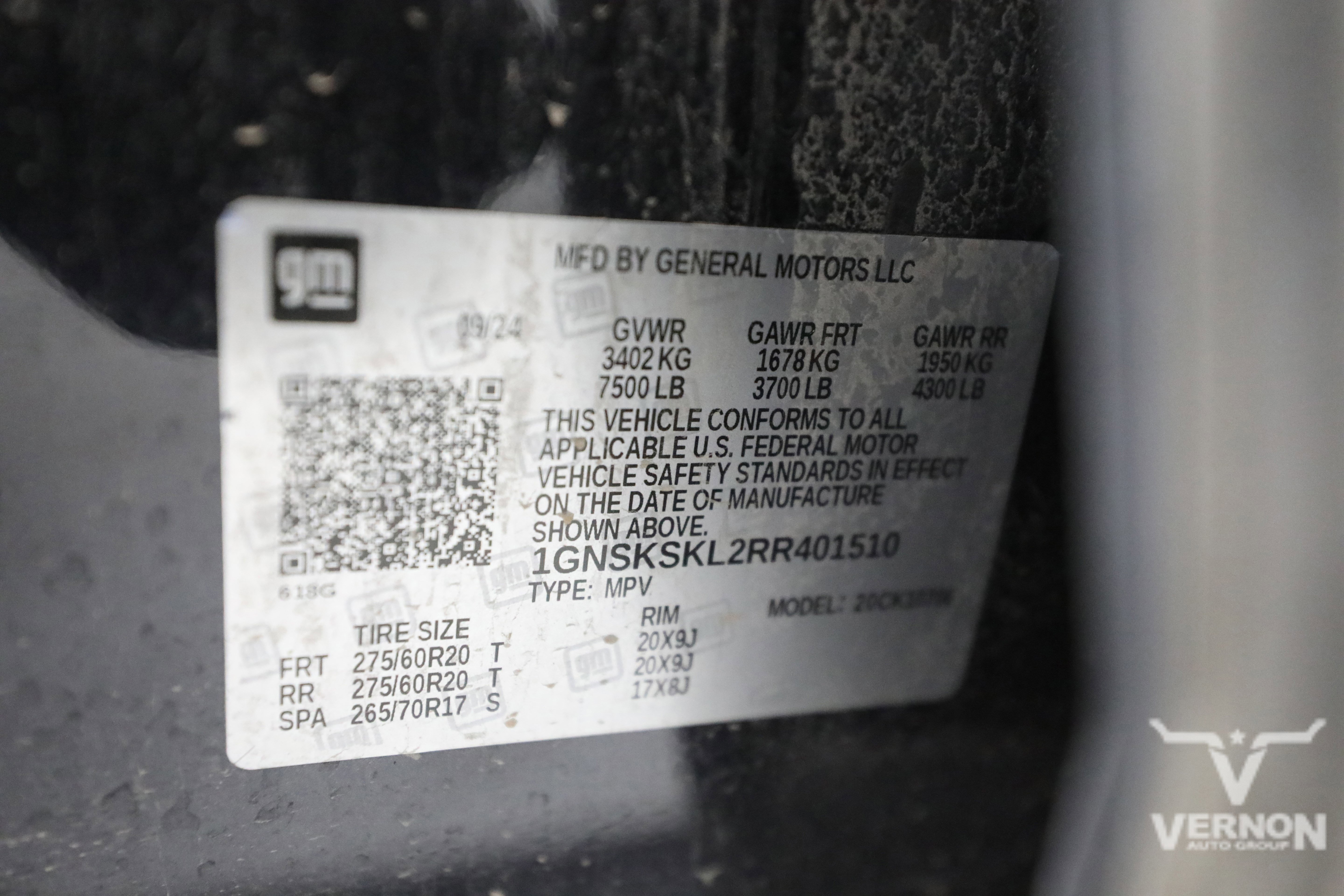 Used 2024 Dark Ash Metallic Chevrolet Y image 14