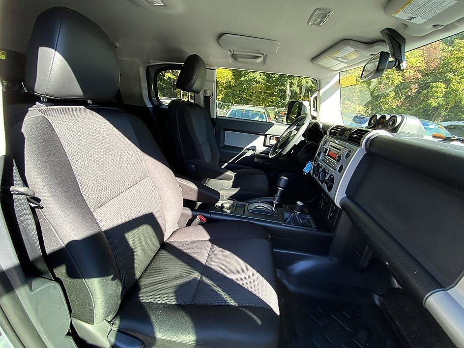 Used 2014 Cement Toyota Base image 6