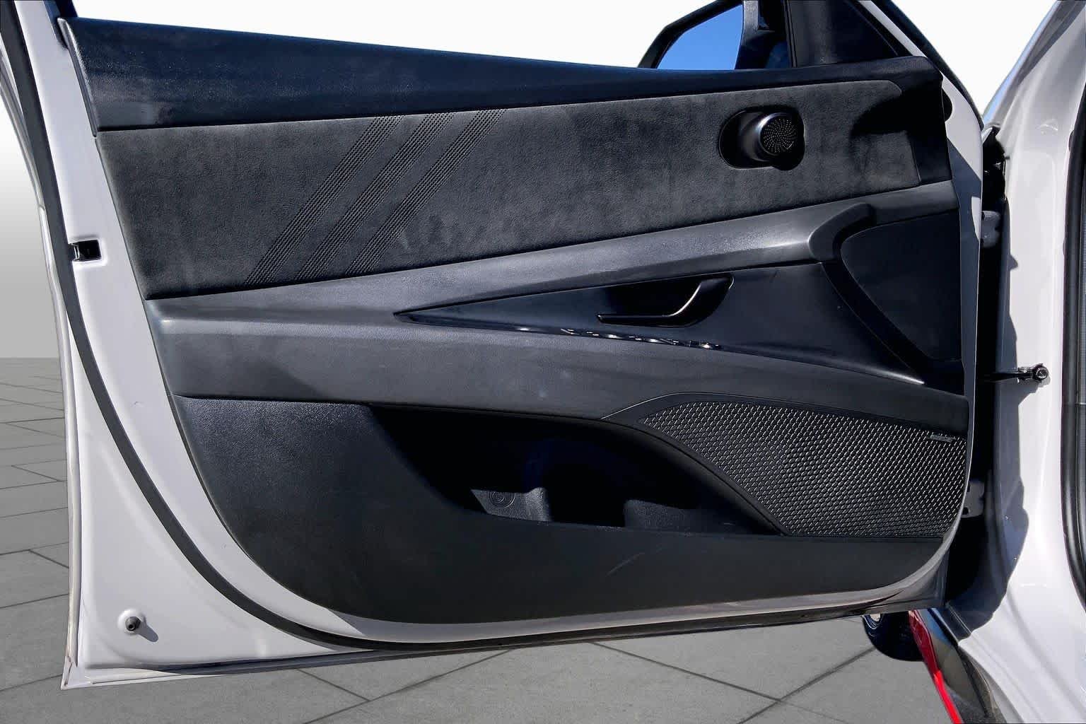 Used 2025 Cyber Gray Hyundai  image 21