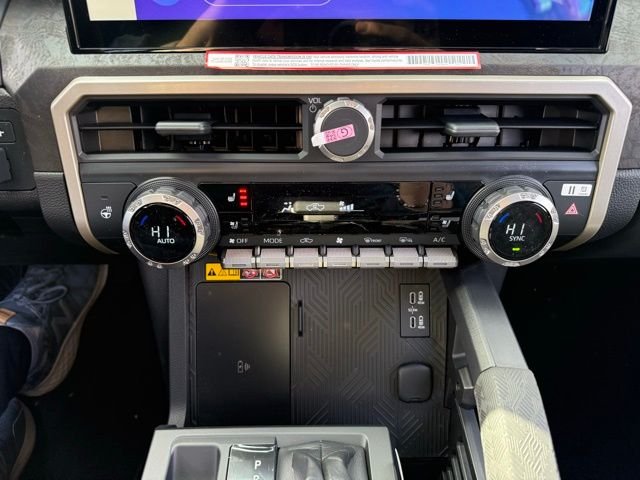 2025 Toyota Tacoma Limited - Photo 31