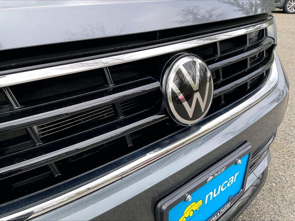 Certified Used 2023 Gray Volkswagen 2.0T SE R-Line Black image 31