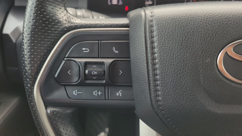 Certified Used 2025  Toyota SR5 image 19