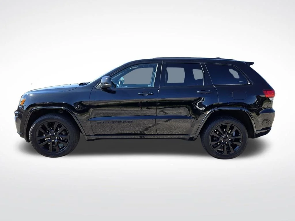 Certified Used 2020 Black Jeep Altitude image 8