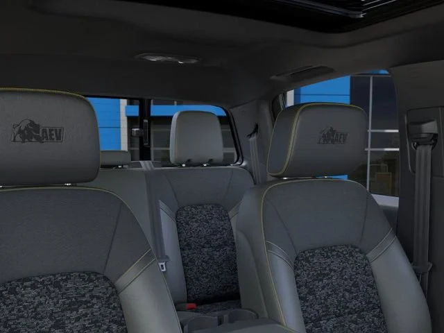 2024 Chevrolet Colorado ZR2 - Photo 24