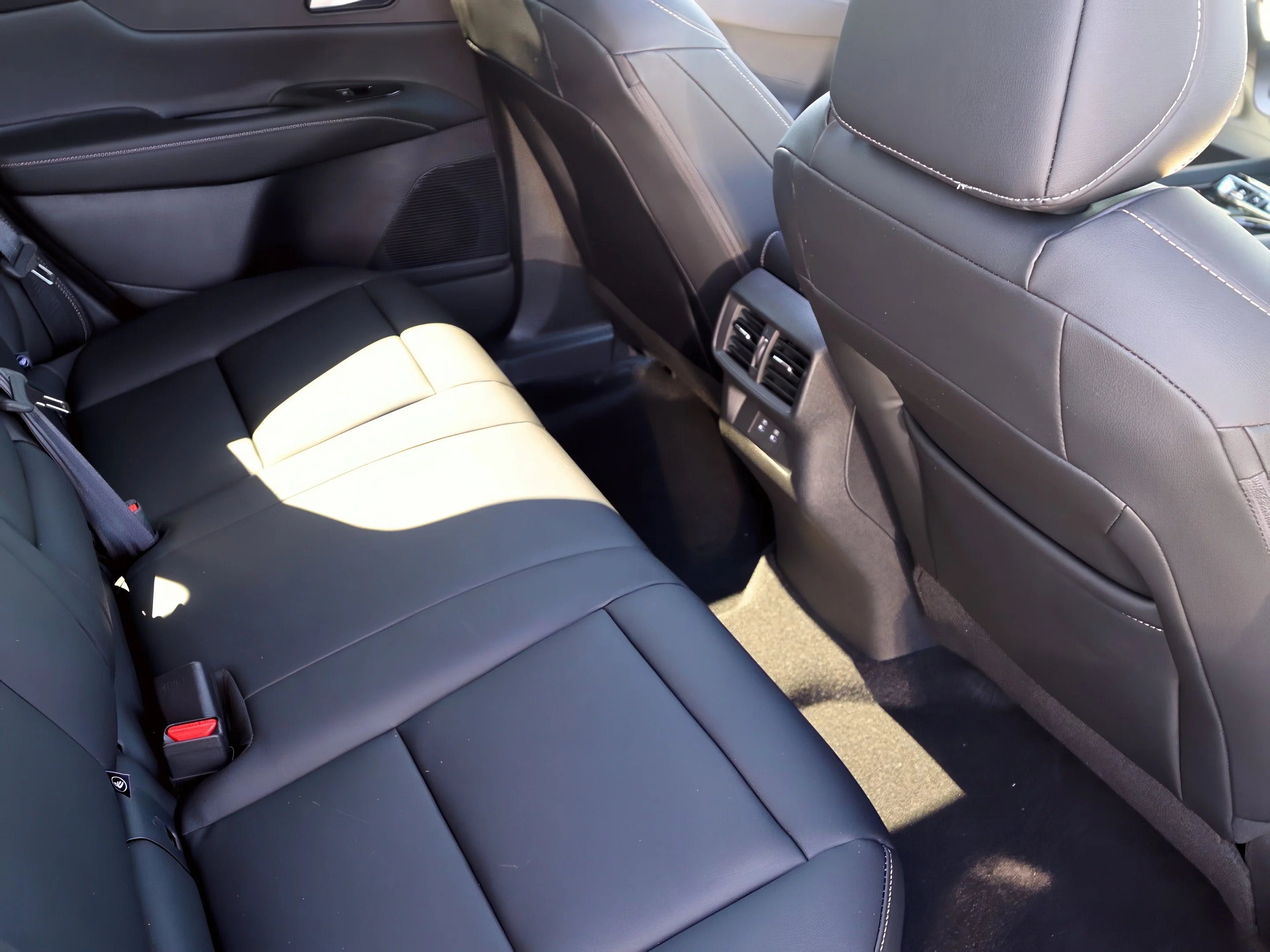 2025 Nissan Murano SL - Photo 28