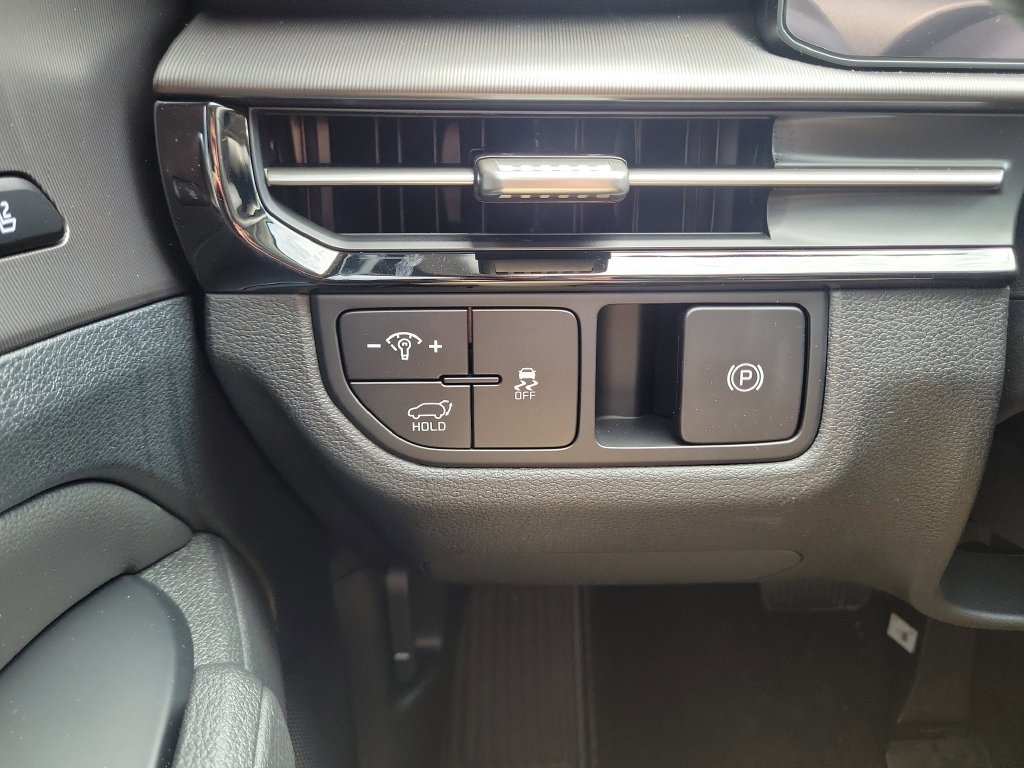 New 2026 Glacial White Pearl Kia SX Prestige image 26
