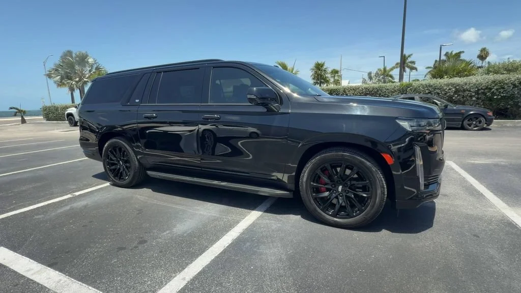 Used 2021 BLACK RAVEN Cadillac Sport Platinum image 3
