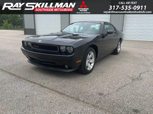 2010 Dodge Challenger SE's photo