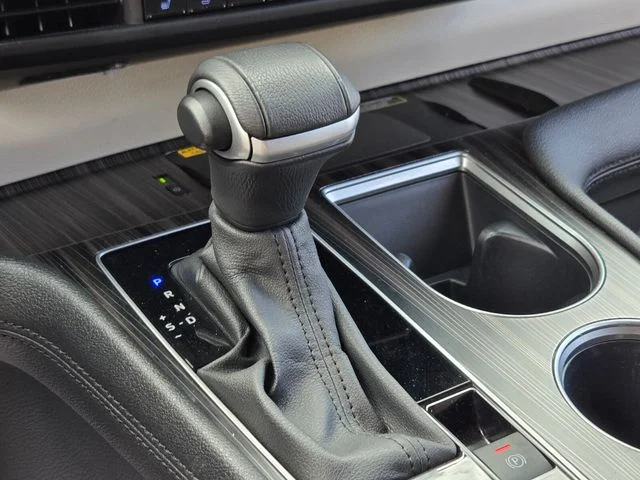 2023 Toyota Sienna Platinum - Photo 26