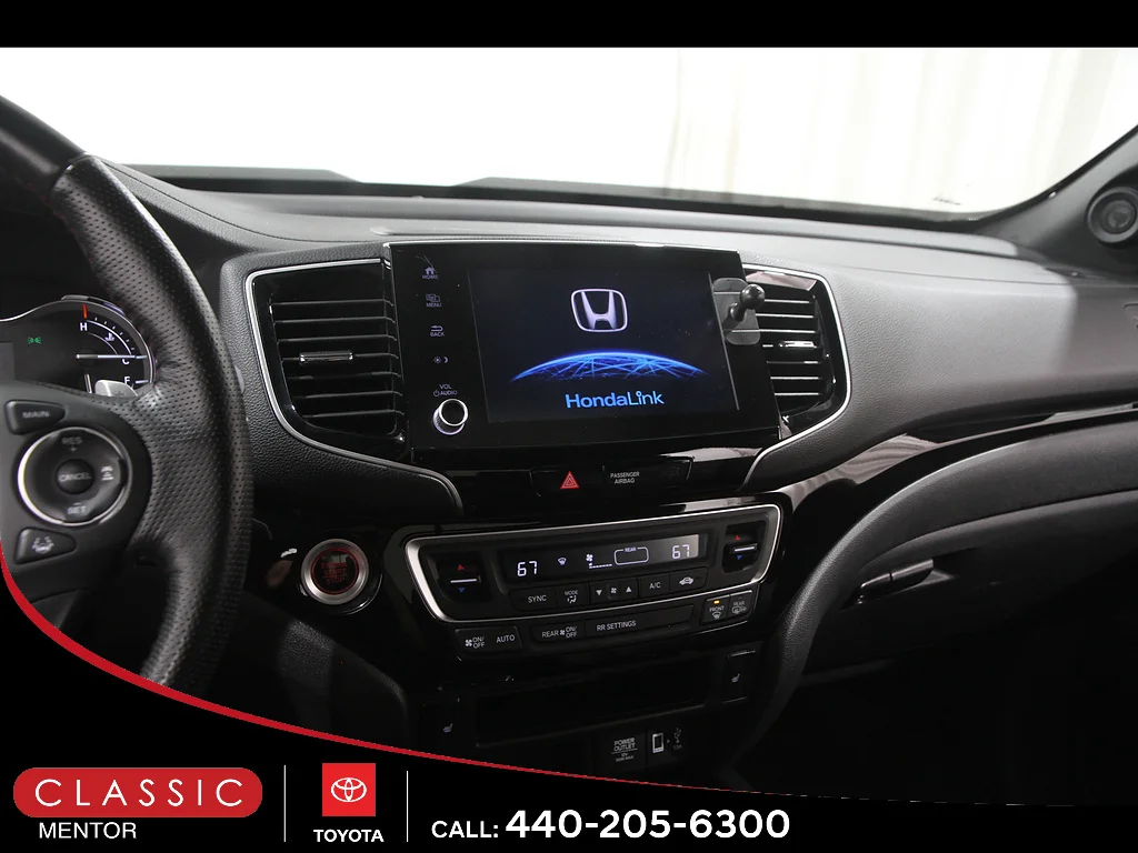 Used 2023 Platinum White Pearl Honda Black Edition image 9