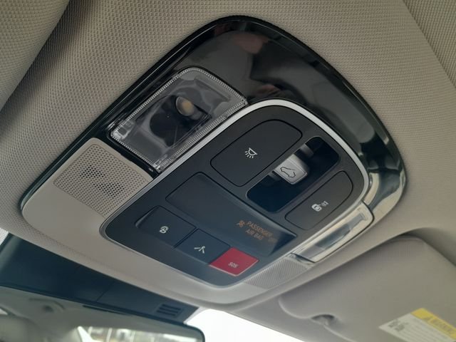 2023 Hyundai Sonata Hybrid Limited - Photo 31