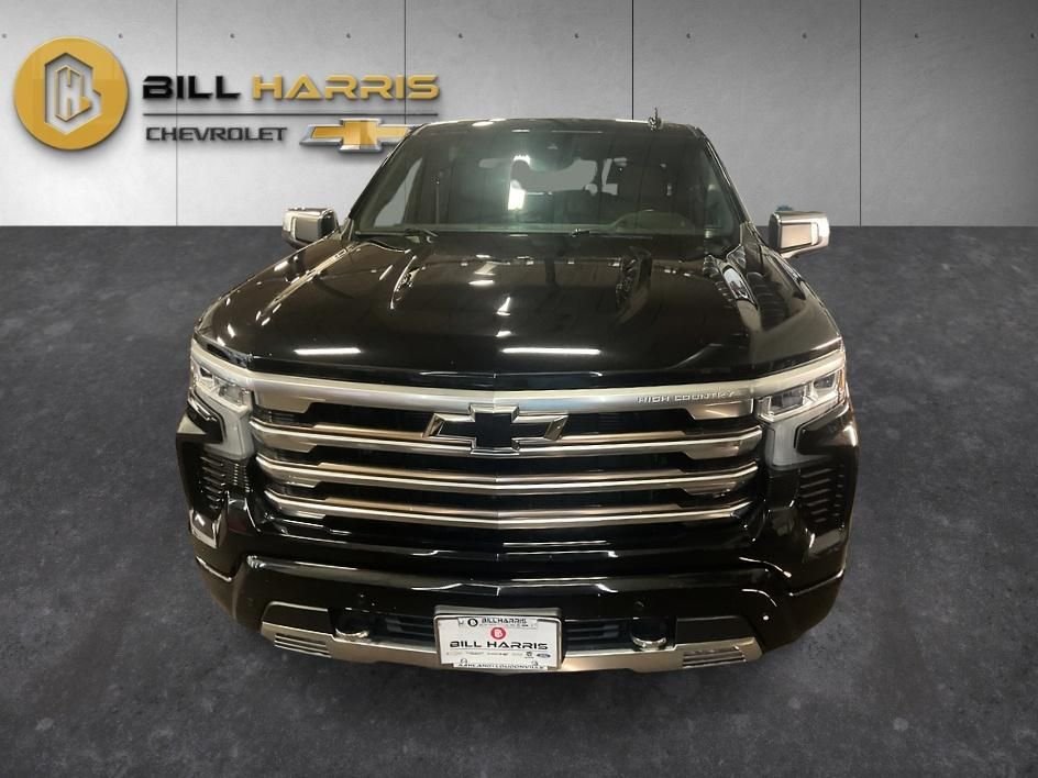 Used 2022 Black Chevrolet High Country image 8