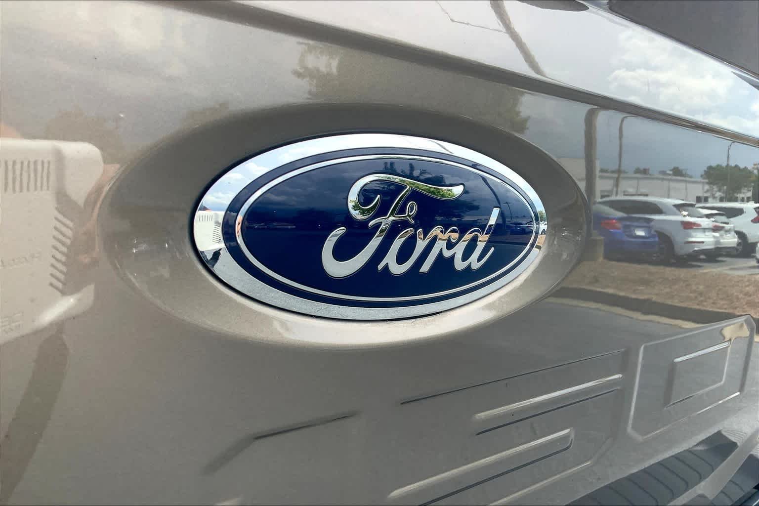 Used 2021 Stone Gray Metallic Ford XLT image 31