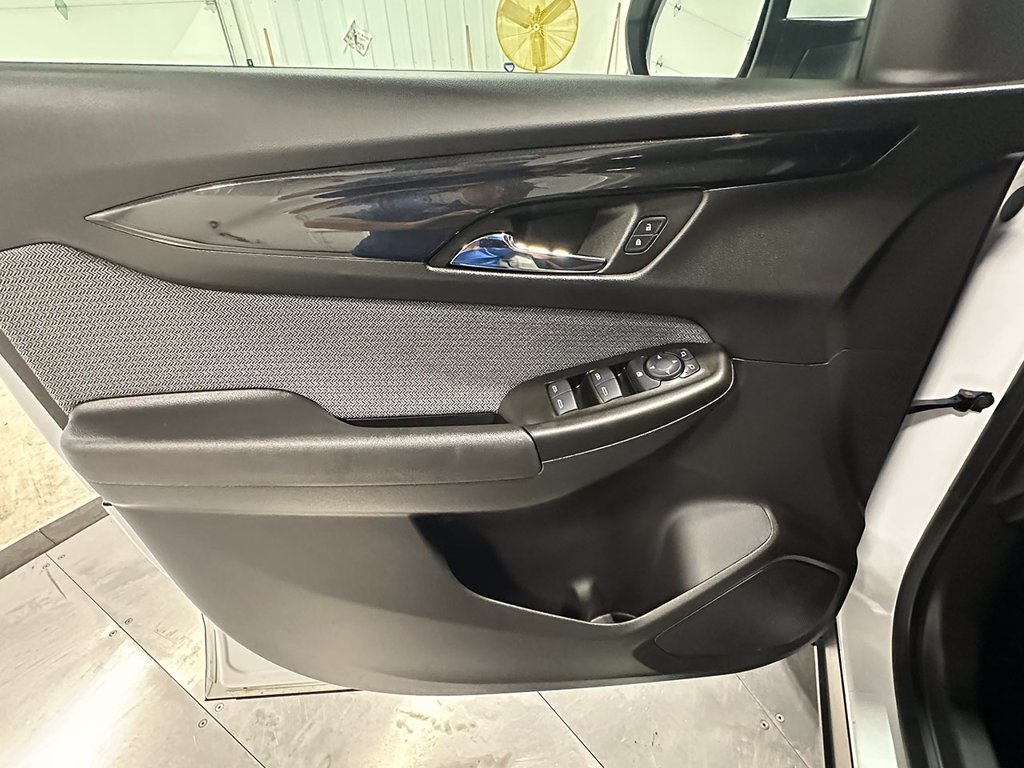 Used 2024 White Chevrolet LT image 19