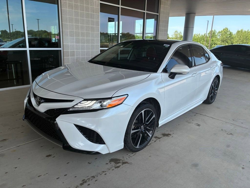 2020 Toyota Camry 2.5 Auto XSE's photo