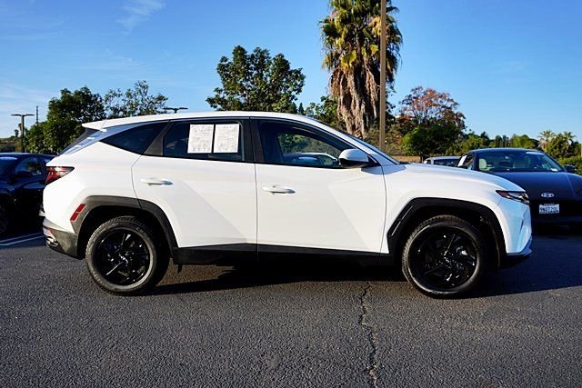 Used 2024 White Hyundai SE image 6