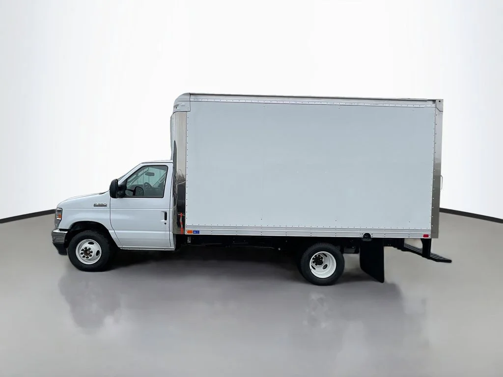 2025 Ford E-Series Cutaway Base - Photo 6