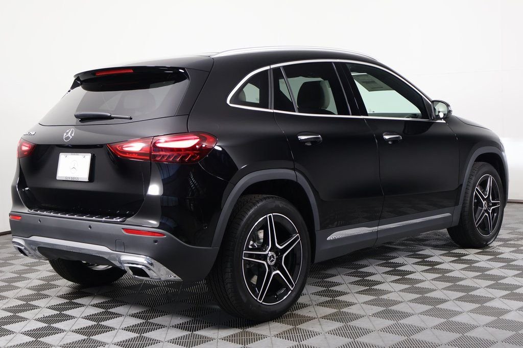 New 2026 Night Black Mercedes-Benz GLA 250 image 2
