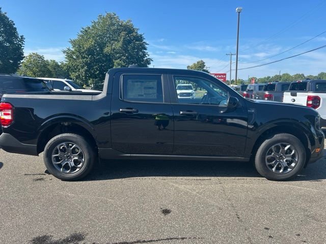 New 2026 Shadow Black Ford XLT image 9