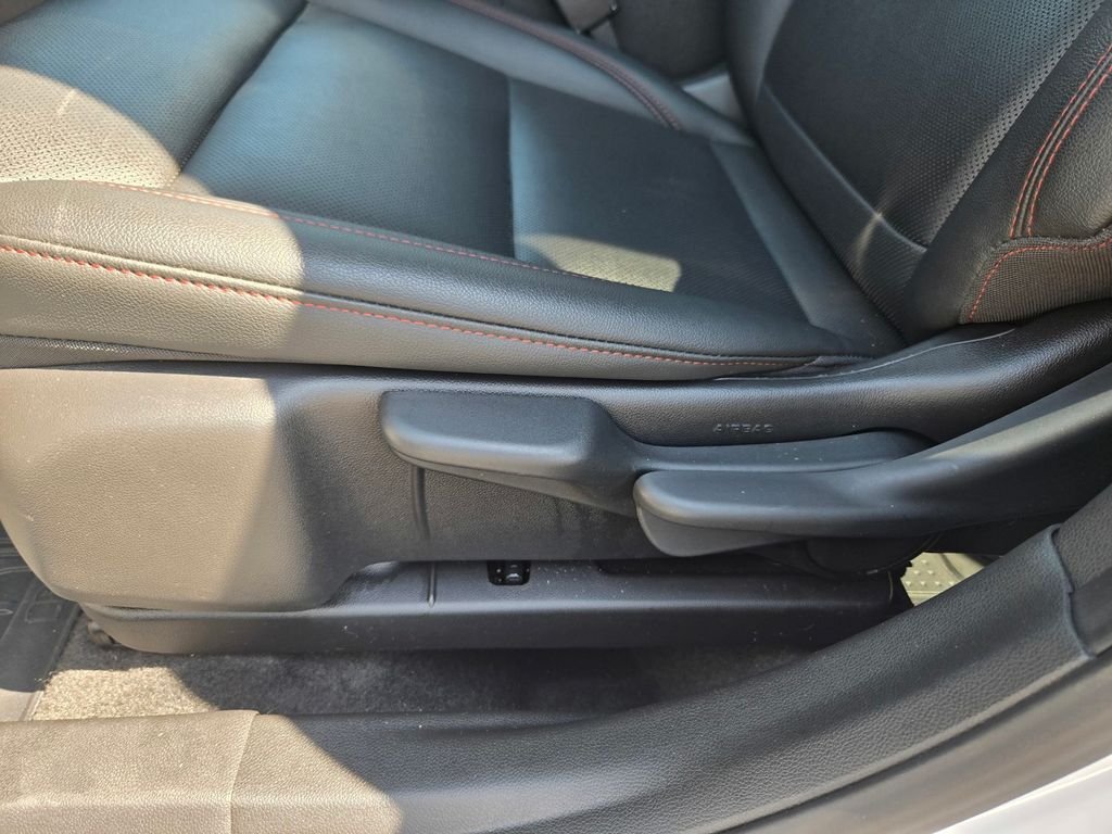 Used 2025 White Chevrolet 2RS image 12