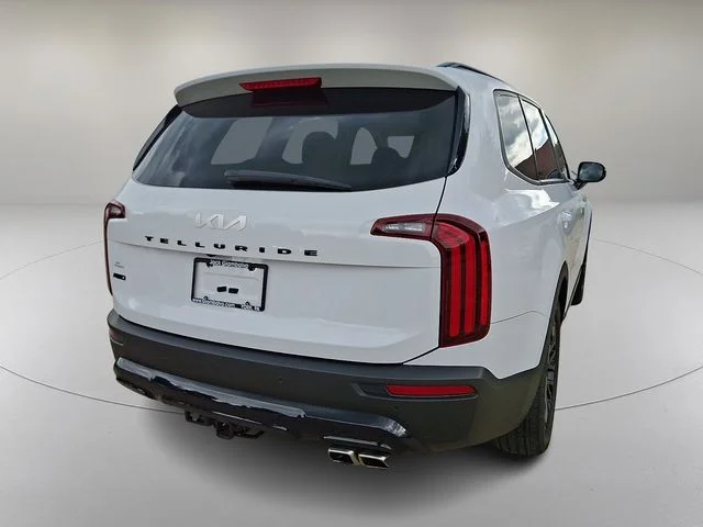 Used 2022 White Kia SX image 10