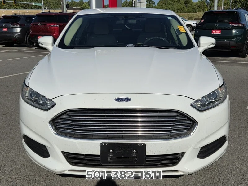 Used 2016 Oxford White FORD 4DR SDN SE FWD image 5