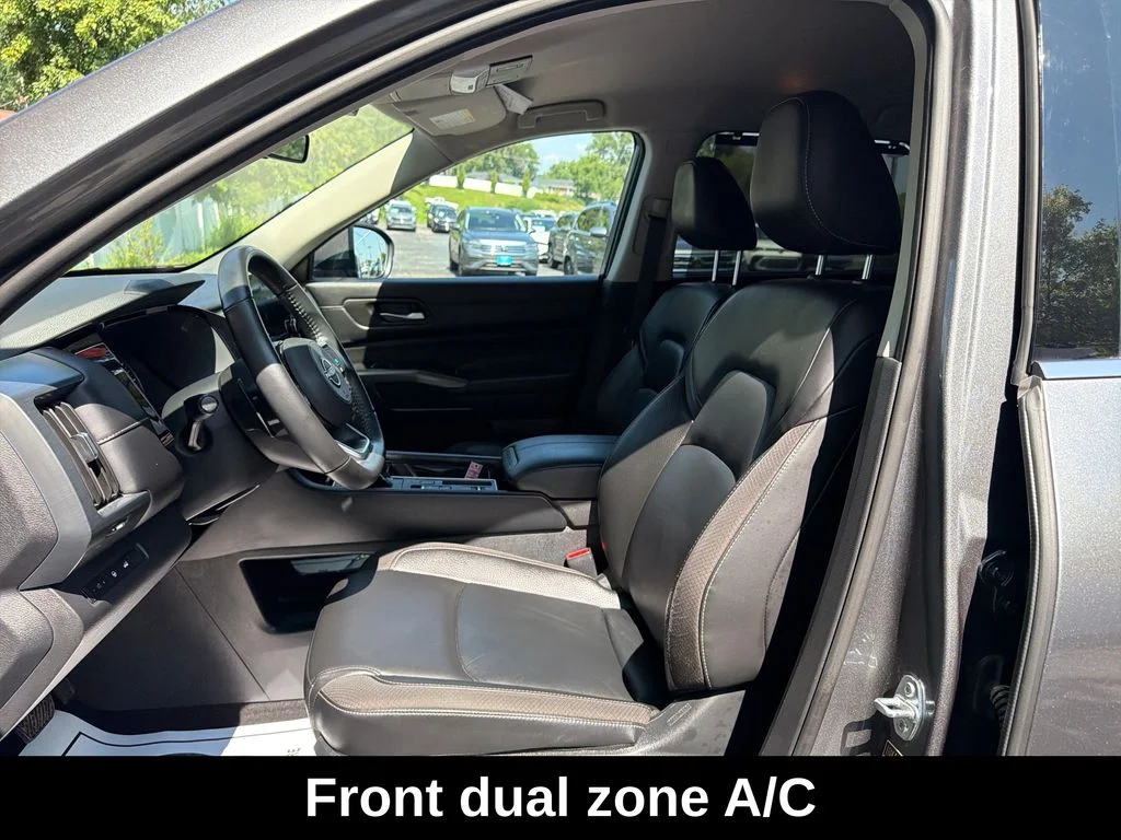 Used 2025 Gray Nissan SL image 11