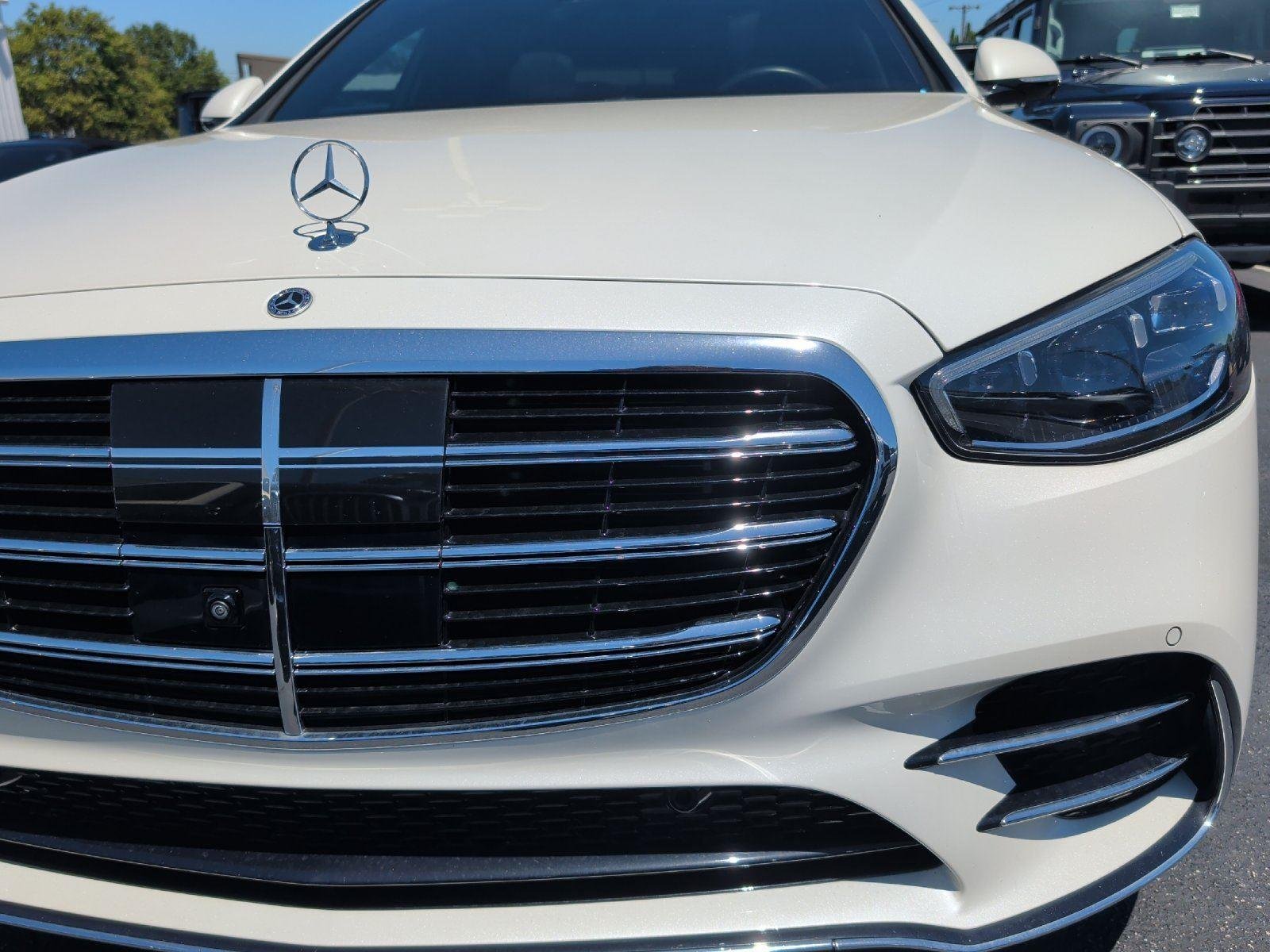 Used 2022 MANUFAKTUR Diamond White Mercedes-Benz S 580 image 11