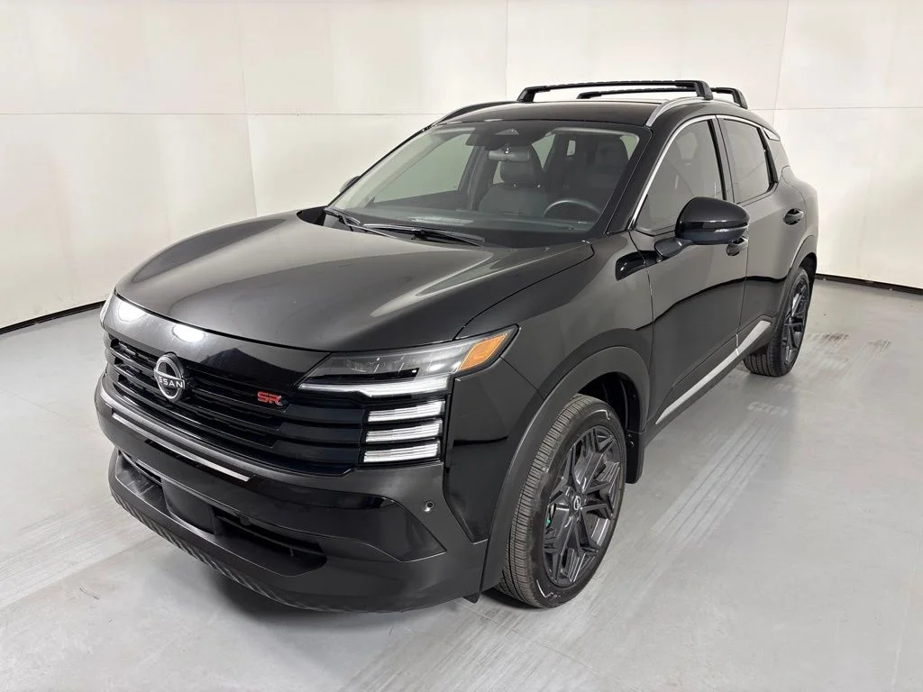 Used 2025 Black Nissan SR image 4