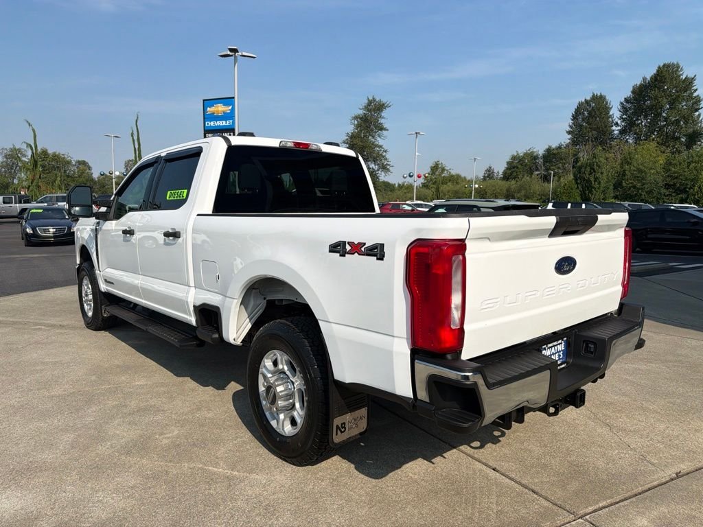 Used 2025  Ford XLT image 3