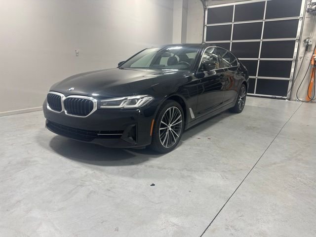 Used 2023 Black BMW 540i image 2