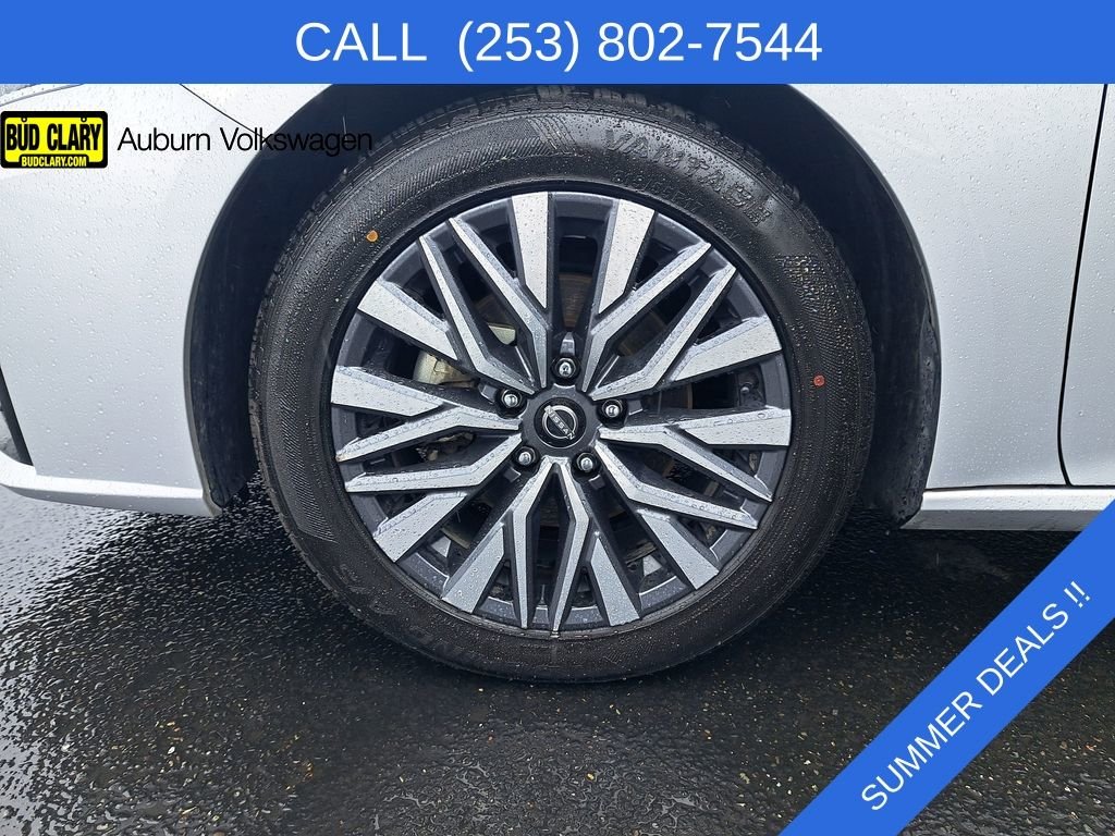 Used 2024 Silver Nissan 2.5 SV image 11