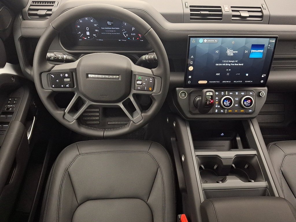 New 2026 Fuji White Land Rover X-Dynamic SE image 7