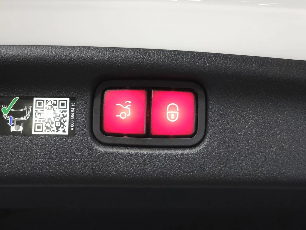 Certified Used 2026 Polar White Mercedes-Benz C 300 image 28