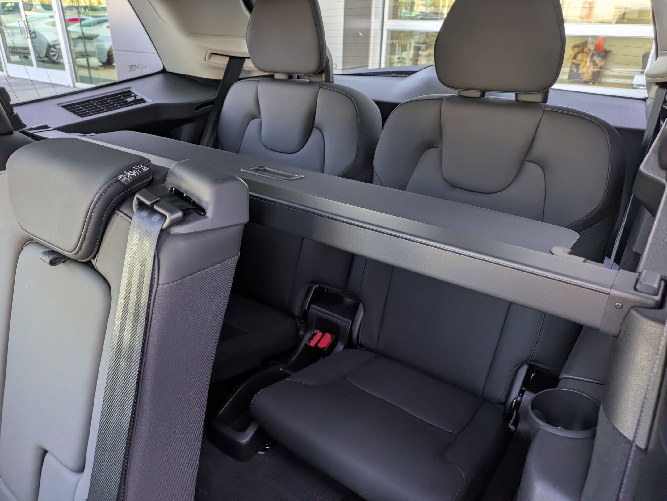2026 Volvo XC90 Plus - Photo 17