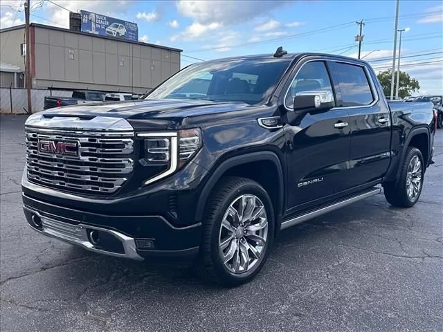 Used 2023 ONYX BLACK GMC Denali image 5