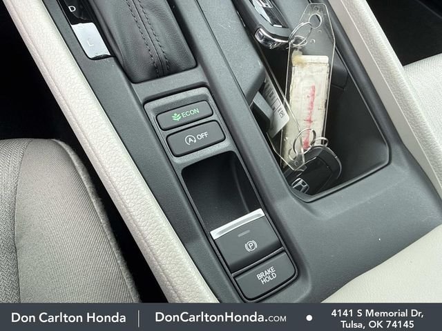 New 2026 Platinum White Pearl Honda LX image 22