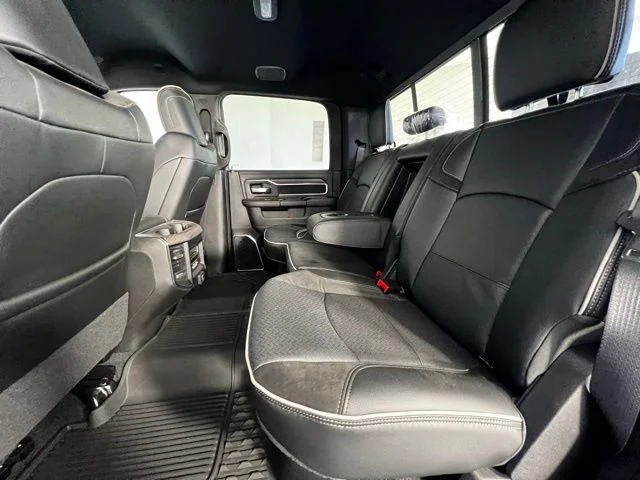 New 2026 Diamond Black Crystal Pearl-Coat Exterior Paint RAM Laramie image 13