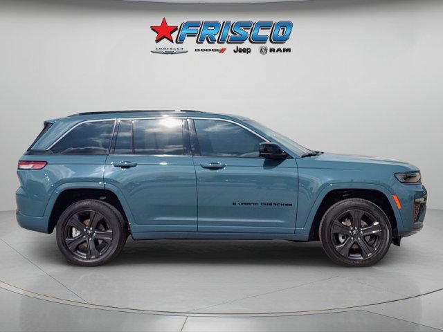 New 2027 Steel Blue Paint Jeep Limited Reserve image 8
