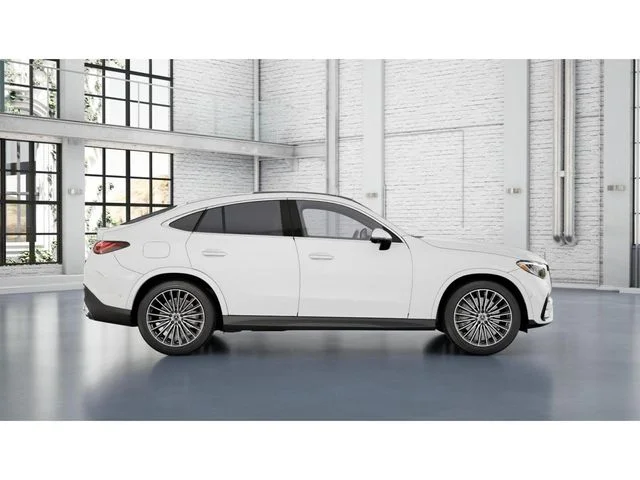 New 2027 White Mercedes-Benz GLC 300 image 2